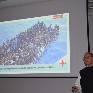 P. Karl Wallner im Pfarrzentrum Ottnang 