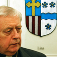 Bischof Dr. Ludwig Schwarz / Klingen Bischof Ludwig Schwarz eröffnete Jahrestagung der Initiative Christlicher Orient in Salzburg.
