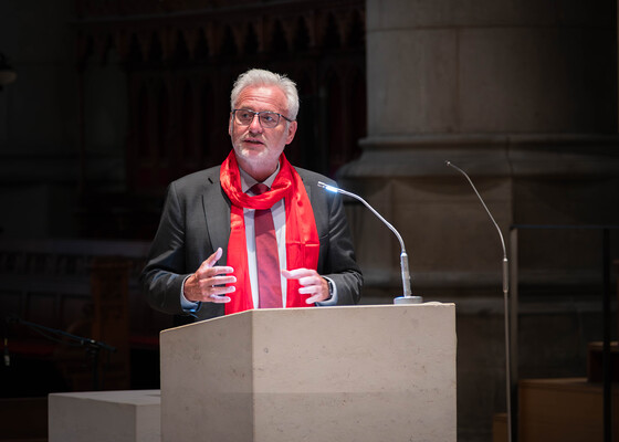 Bischofsvikar Adi Trawöger bei der Predigt im Mariendom.
