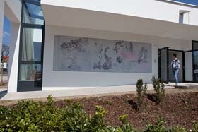 Pregarten, Pfarrzentrum St. Anna, Kunst am Bau „Eine schöne Landschaft“