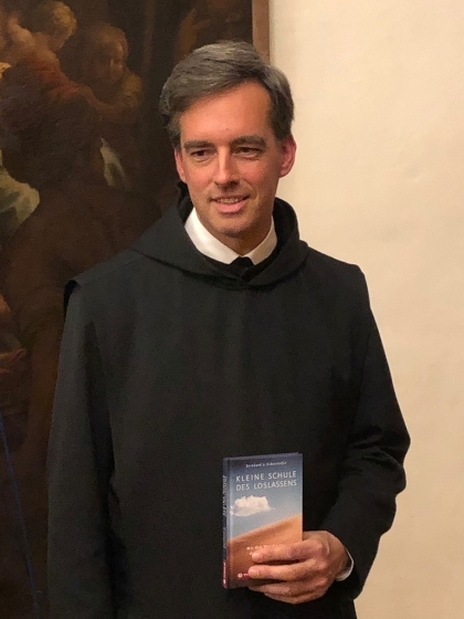 P. Bernhard Eckerstorfer präsentierte sein neues Buch über die Weisheiten der Wüstenväter.