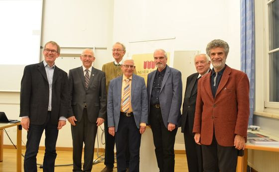 V. l.: Mag. Günter Merz, BV Dr. Johann Hintermaier, Mag. Heinz Schießer, DDDr. Franz Satzinger, Dr. Martin Stankowski, Bischof Maximilian Aichern, DDr. Helmut Wagner
